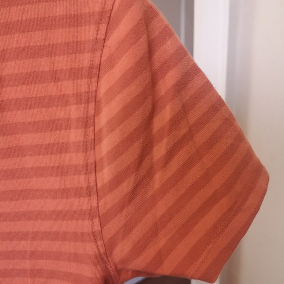 3/$20 Woolworths short sleeve v-neck top - Picture 6 of 6